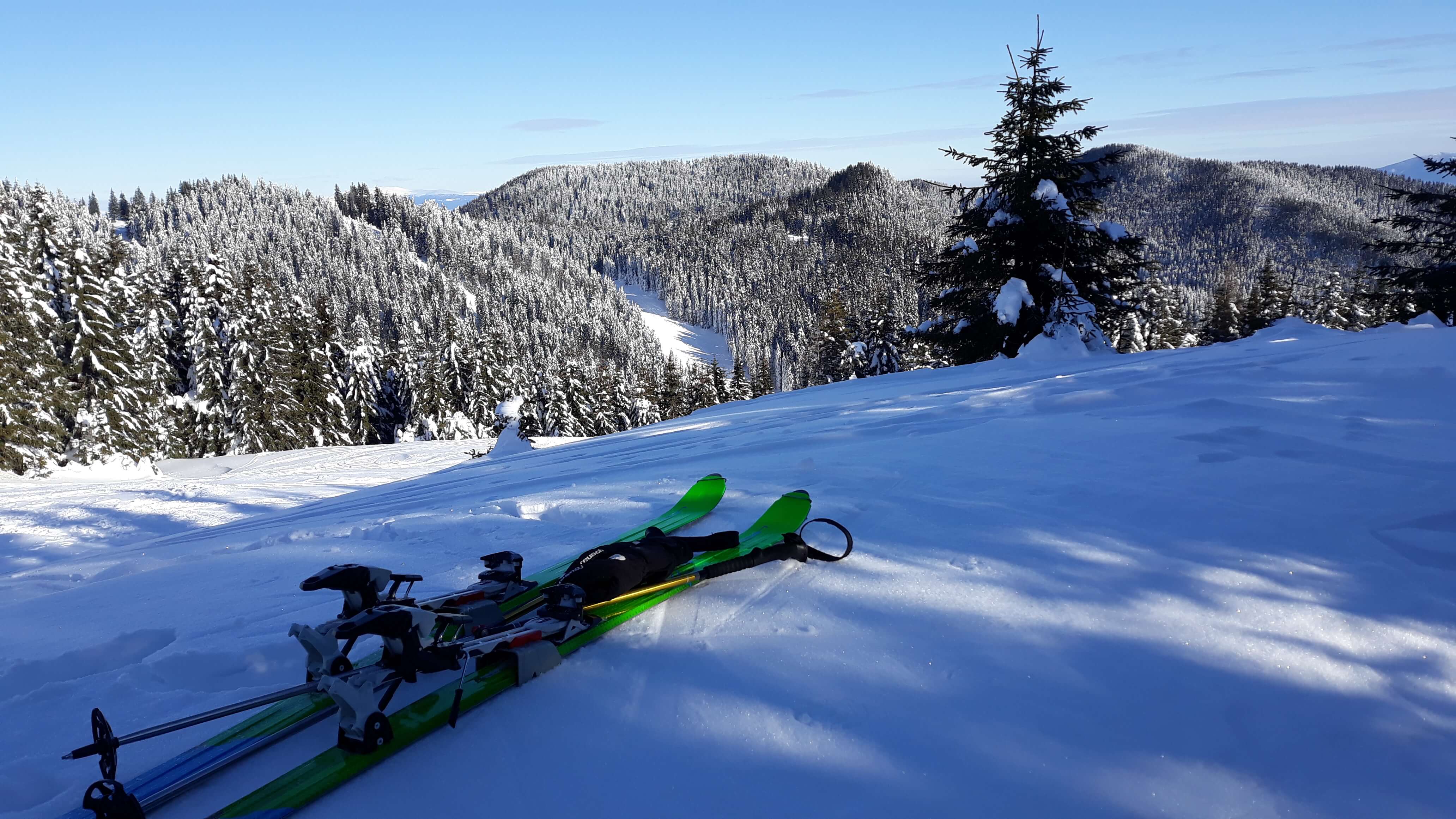 Skiing in the Savinja Valley for leisure and adventure guided by Apart house Rojer